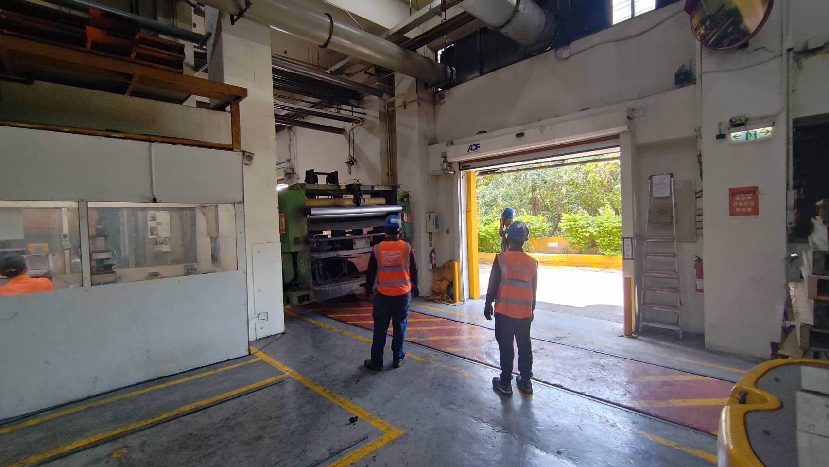 拆除回收案例:塗布機產線報廢拆解